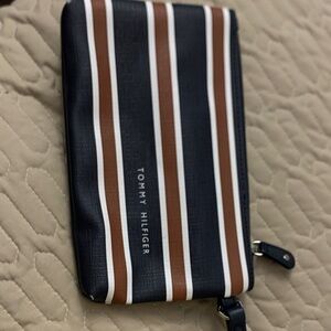 NWOT Tommy Hilfiger Black and Brown Striped Wallet